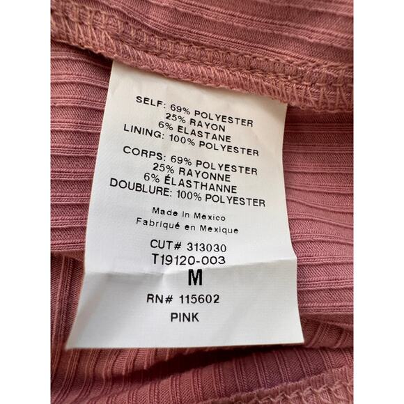 NEW LUSH NORDSTROM Pink Long Sleeve Ribbed Crop Top Size M - Picture 5 of 5